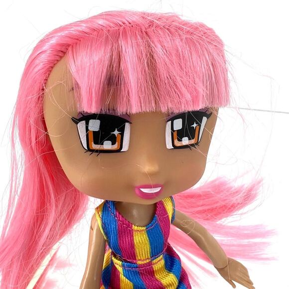 Boxy Girls Pink Hair Jade Doll + Extra Outfit and Shoes - Picture 3 of 8